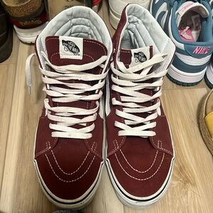 High top Maroon Vans size 9 MENS